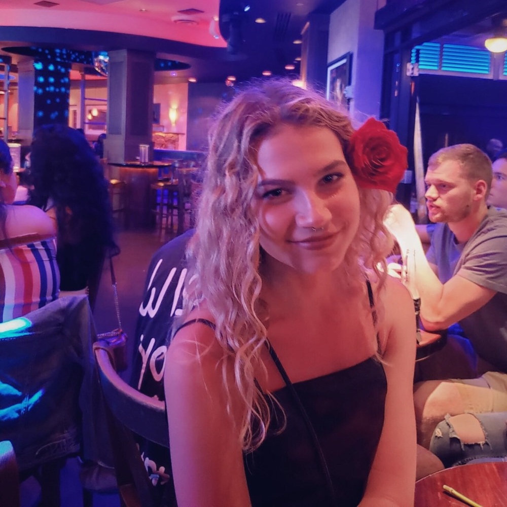 Meet your Posher, Natalie